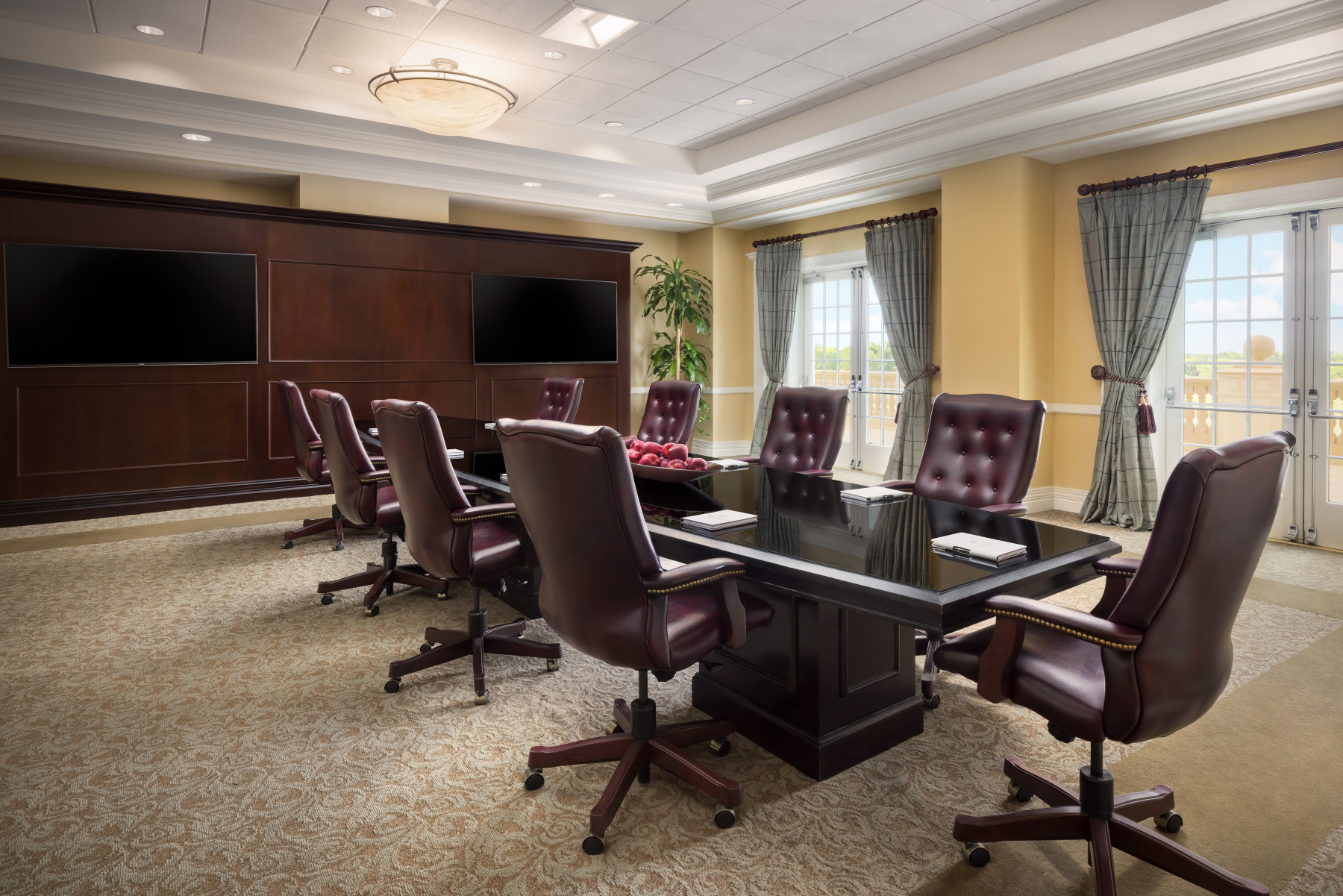 Executive boardroom at Reunion Resort