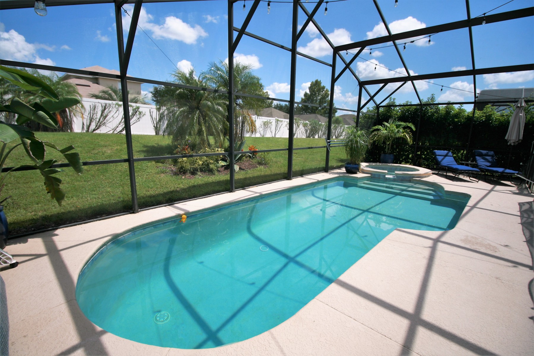 Pool & Spa