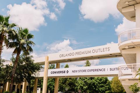 Parking at Orlando Vineland Premium Outlets