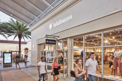 Lululemon store at Orlando Vineland Premium Outlets