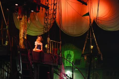 Jen Bonner at Pirates Dinner Adventure