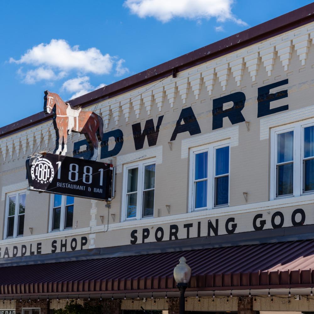 1881 Restaurant and Bar