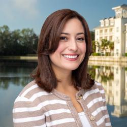 Andreina Jimenez Headshot 25