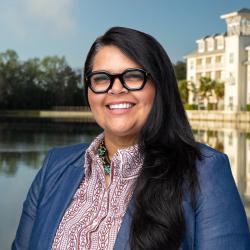 Melissa Vallejo Headshot 25