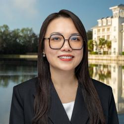 Yinglu Tian Headshot 2025