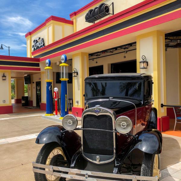 Vintage car at Promenade at Sunset Walk